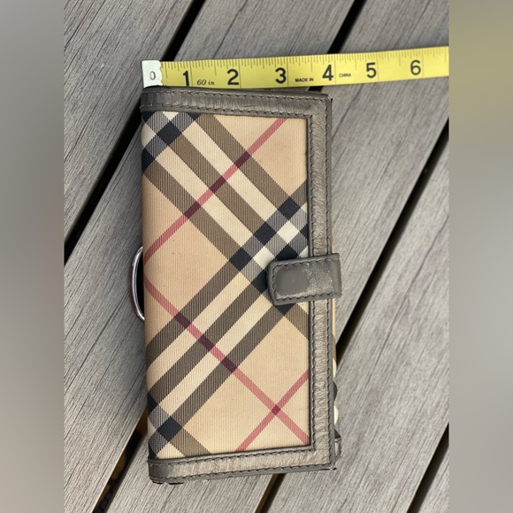 BURBERRY Nova Check Wallet🔥Vintage/🇮🇹made, PVC/Leather🔥RARE🔥Hardware🔥7”x4” - Picture 4 of 15